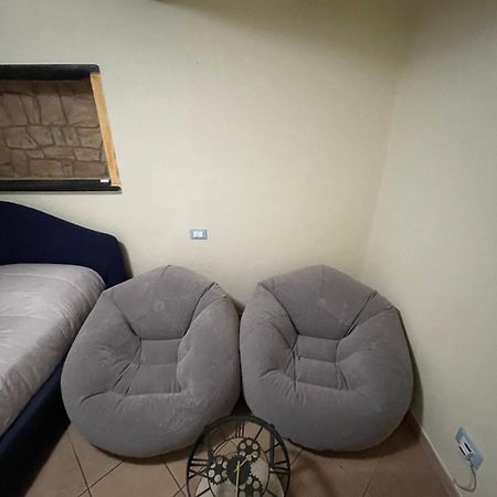 Bilocale Arredato Sestri Ponente Apartment Genoa Bagian luar foto