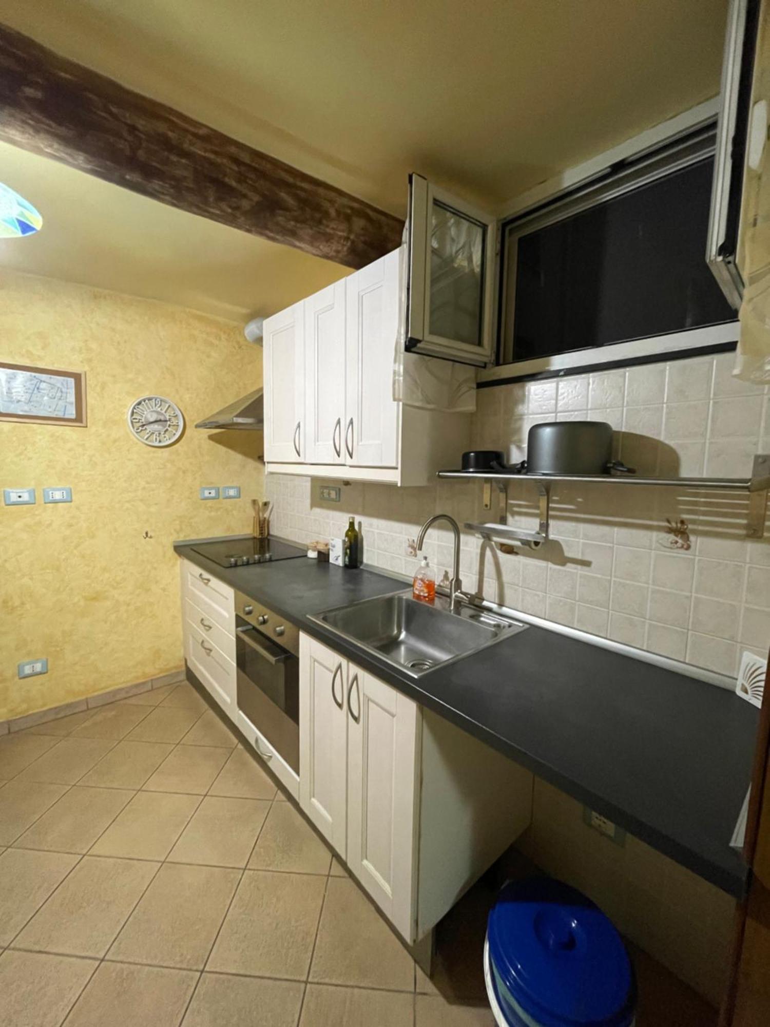 Bilocale Arredato Sestri Ponente Apartment Genoa Bagian luar foto